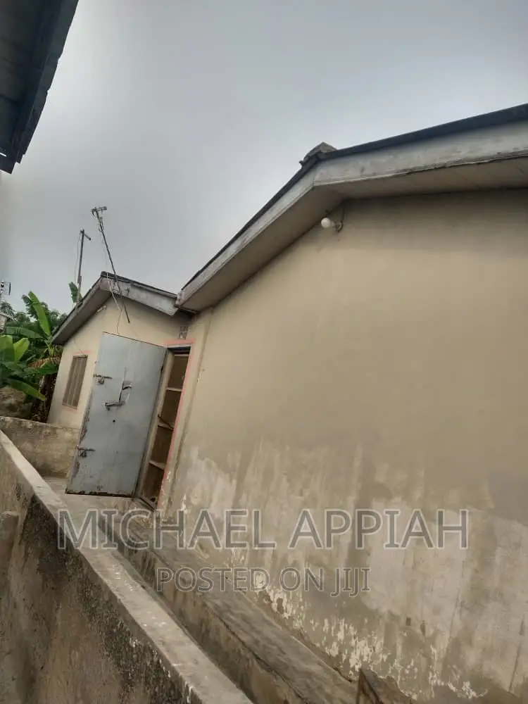 Furnished 1bdrm Room & Parlour in Kasoa for rent