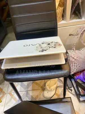 New Laptop Sony VAIO F15212SN 12GB Intel Core I5 HDD+SSD 500GB