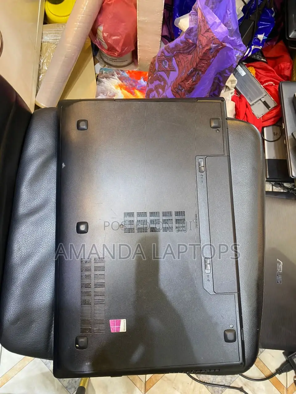 New Laptop Lenovo 500e 8GB Intel Pentium HDD+SSD 500GB