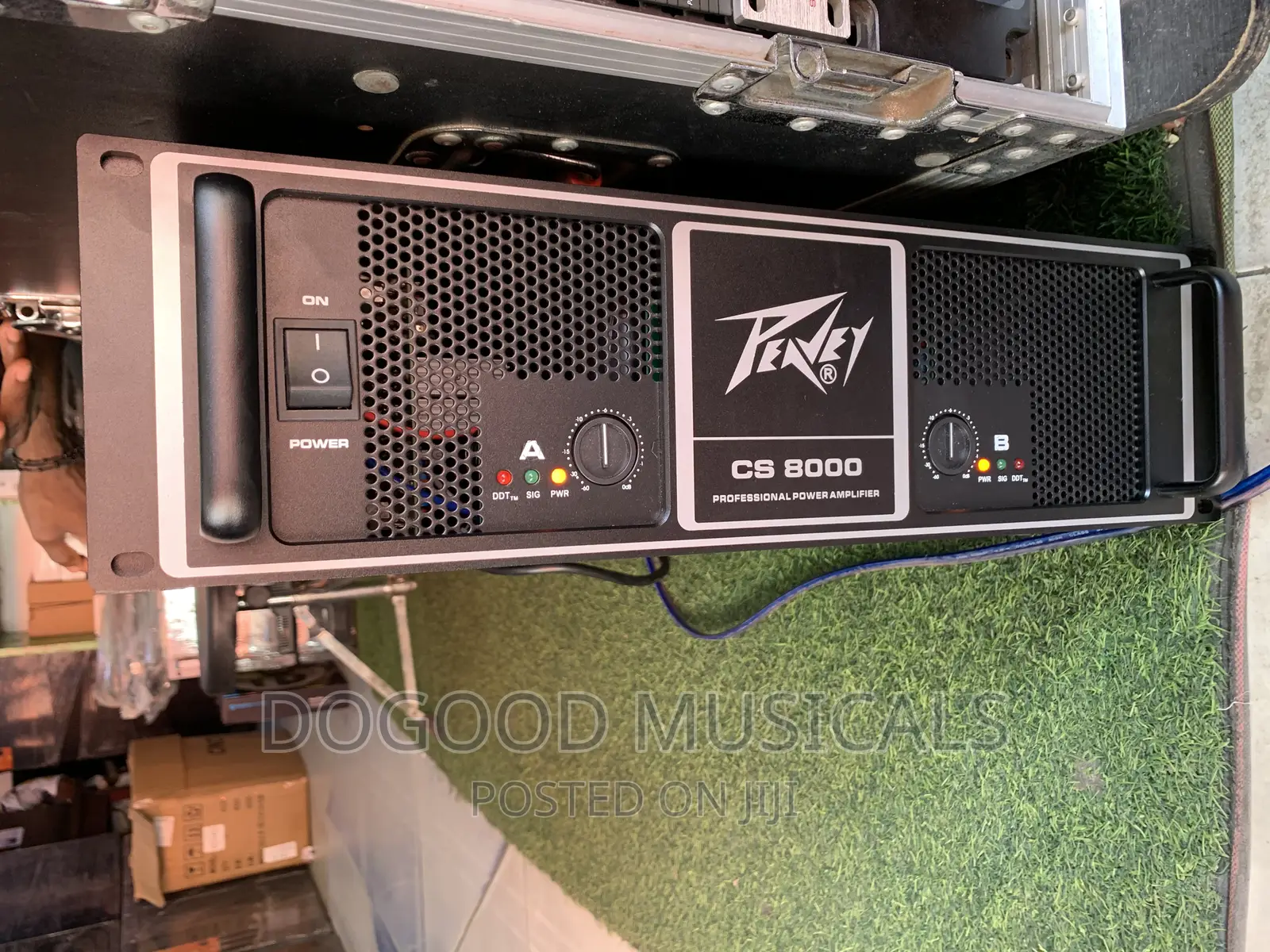 Peavey Cs8000 Professional Power Amplifier