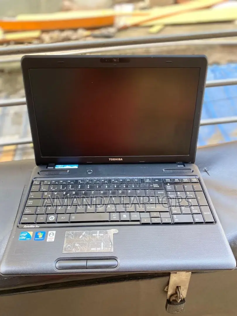 New Laptop Toshiba Satellite C665 6GB Intel Core 2 Duo HDD+SSD 500GB