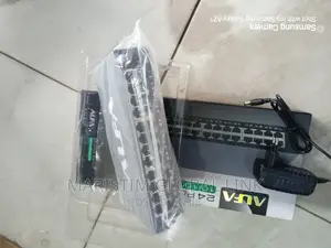 24 Port Network Switch 10/100