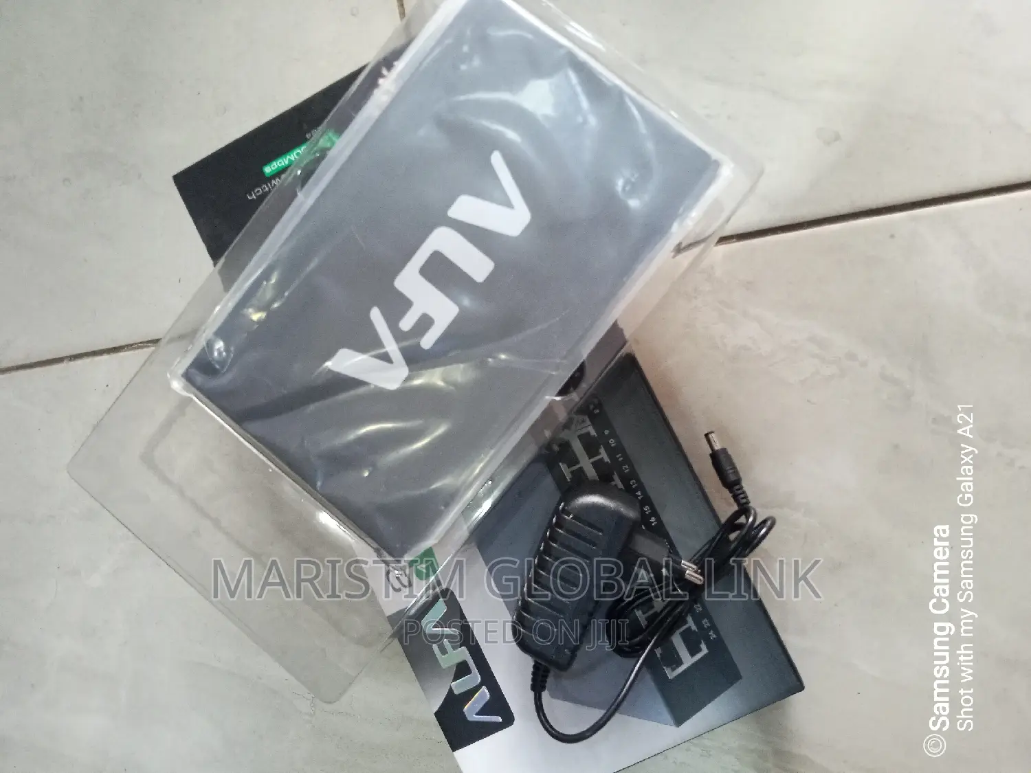 24 Port Network Switch 10/100