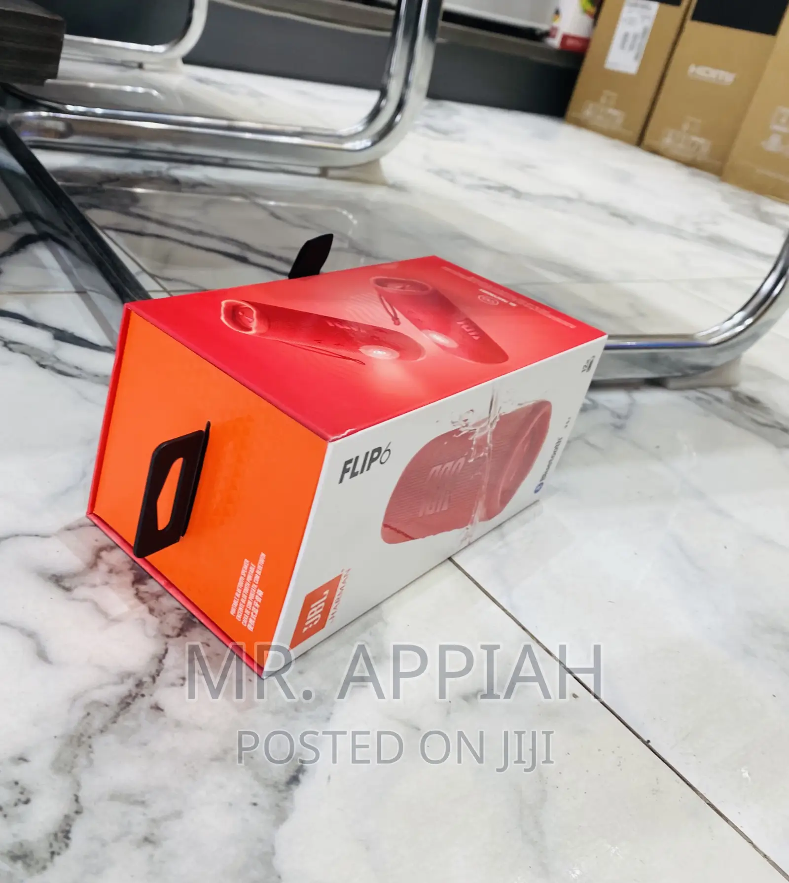 Shop Classic JBL Flip 6 Bluetooth Speaker(Red).