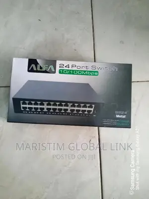 24 Port Network Switch 10/100