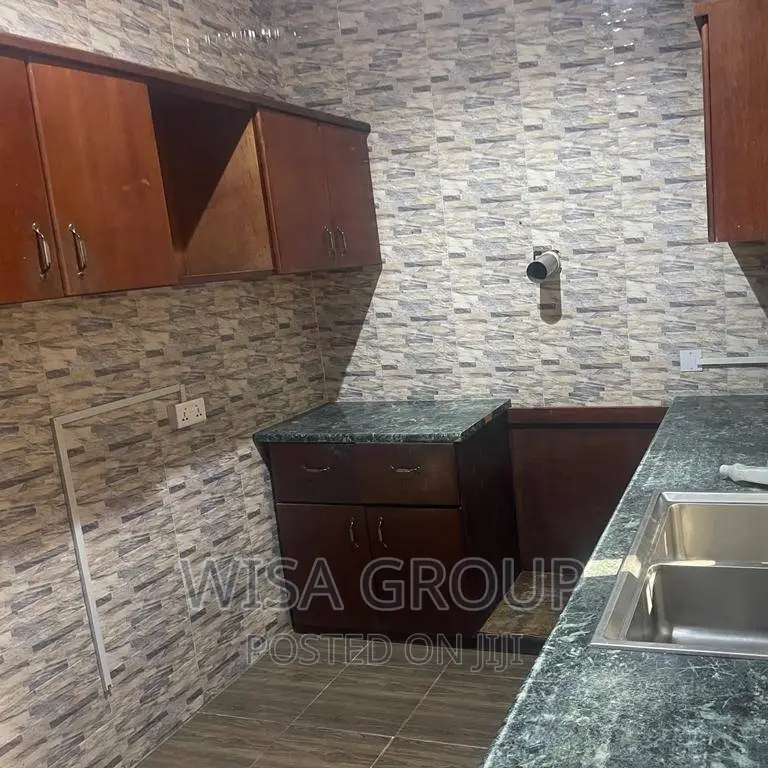 4bdrm Duplex in Wisa Groups, Last Stop for rent