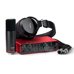 Focusrite Scarlett 2i2 Studio 4th Gen Recording Bundle