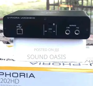 U-Phoria
Behringer U-Phoria UMC202HD USB Audio Interface