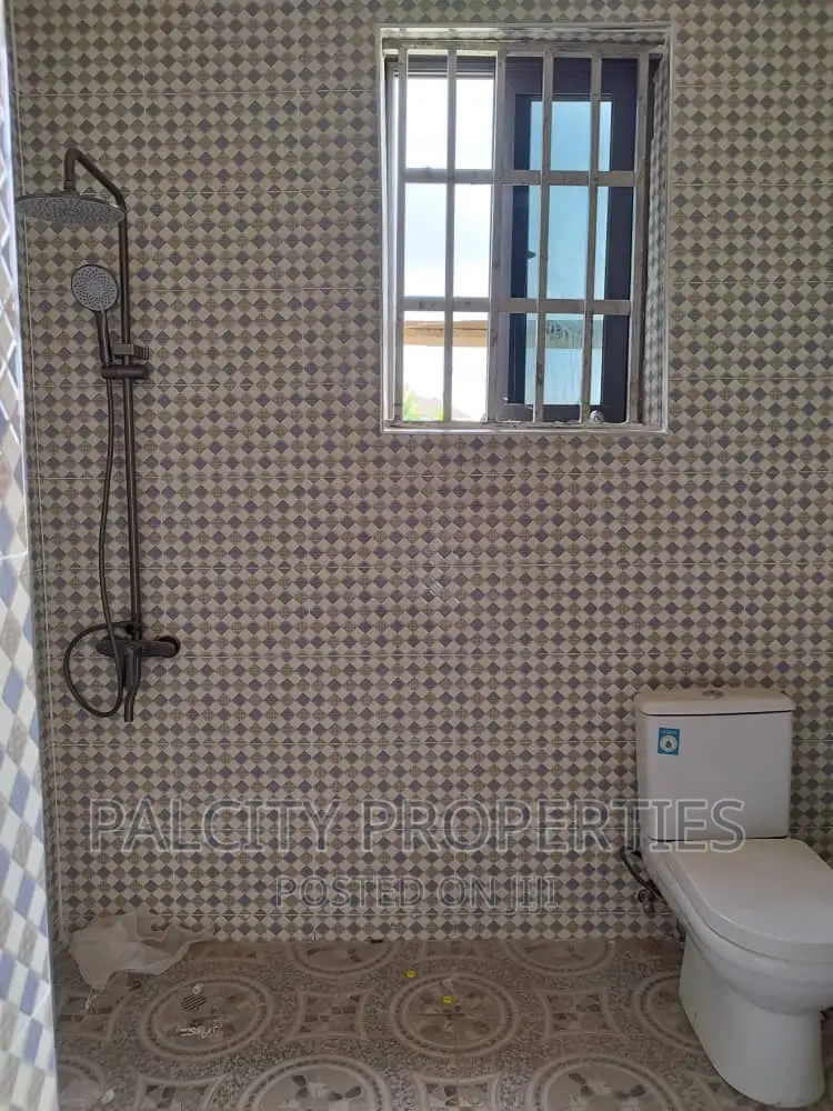 2bdrm Apartment in Daban New Site, Kumasi Metropolitan for rent