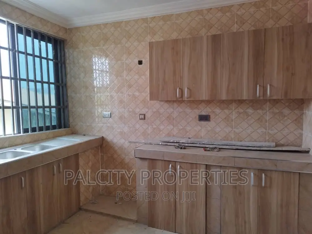 2bdrm Apartment in Daban New Site, Kumasi Metropolitan for rent