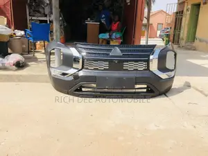 Outlander 2023 Front Bumper Complete
