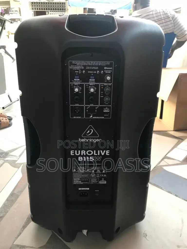 Behringer Eurolive B115W 1000W 15 Inches Powered Speaker