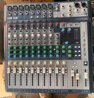 Soundcraft Signature 12 Analog Mixer