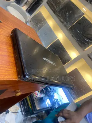New Laptop Toshiba Satellite C665 12GB Intel Core I7 HDD+SSD 500GB