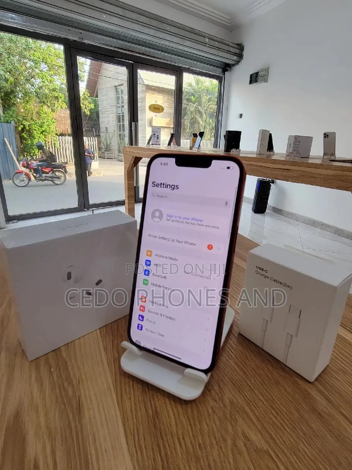 Apple iPhone 13 128 GB Red