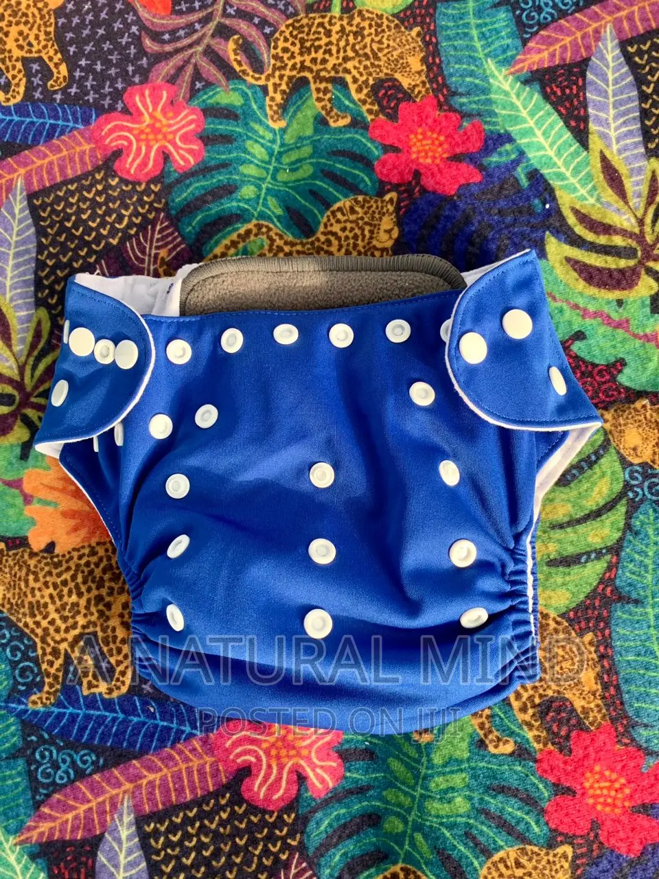 Reusable, Adjustable and Very Absorbable Baby Diapers