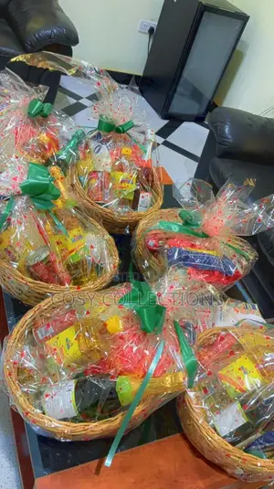 Hampers and Gift Boxes