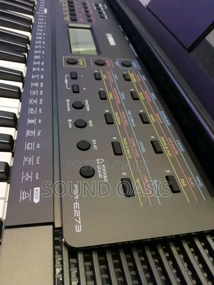 Yamaha, 61-Key PSR-E273 Portable Keyboard