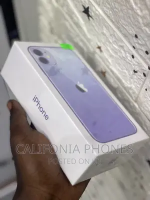 New Apple iPhone 11 128 GB White