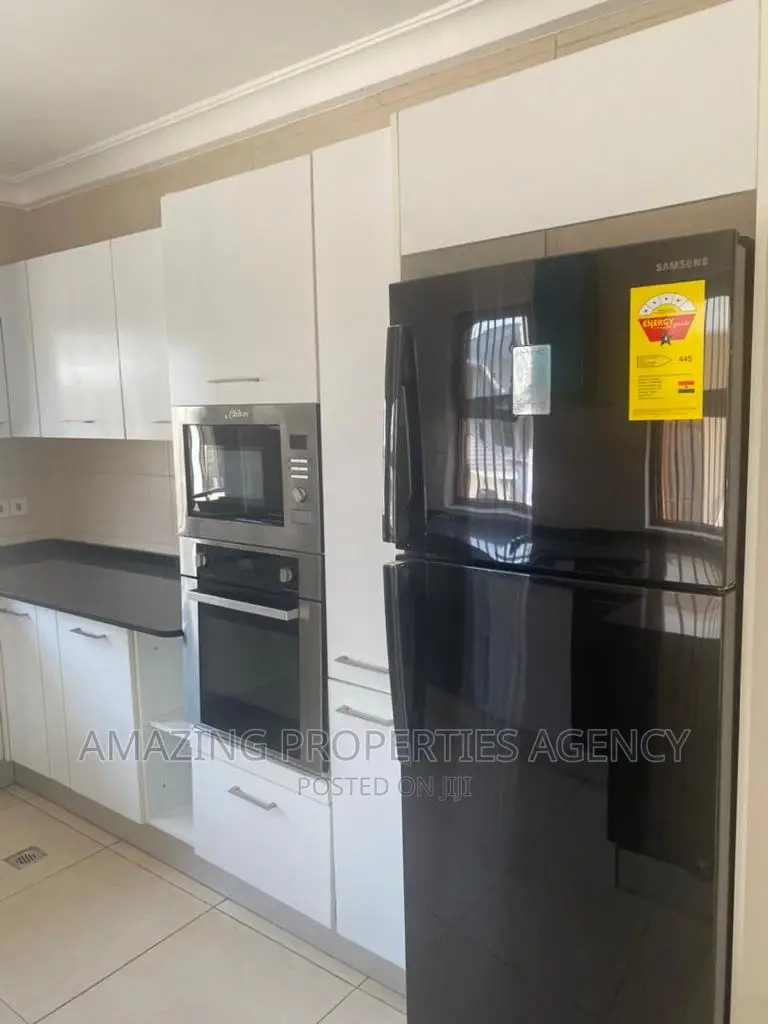 5bdrm House in Cantonments for rent