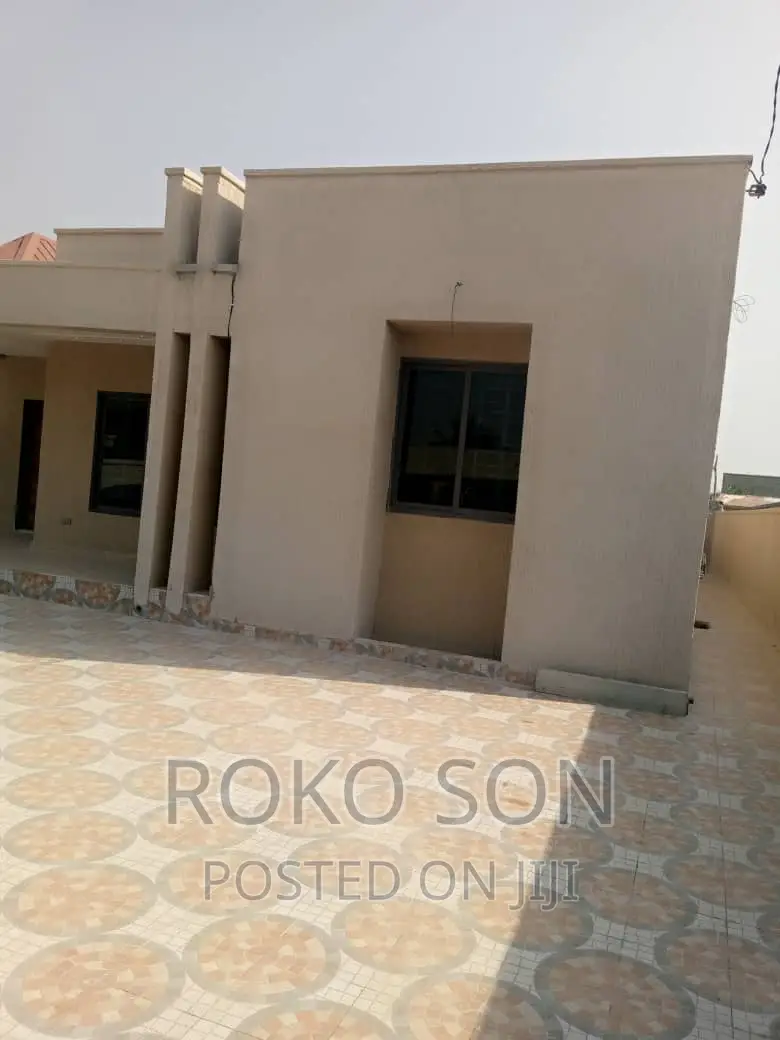 3bdrm House in Dr Roko, Accra Metropolitan for sale