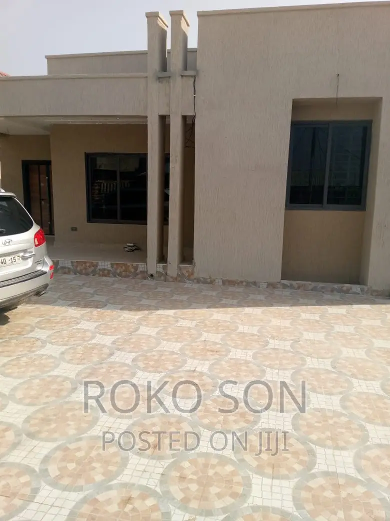 3bdrm House in Dr Roko, Accra Metropolitan for sale