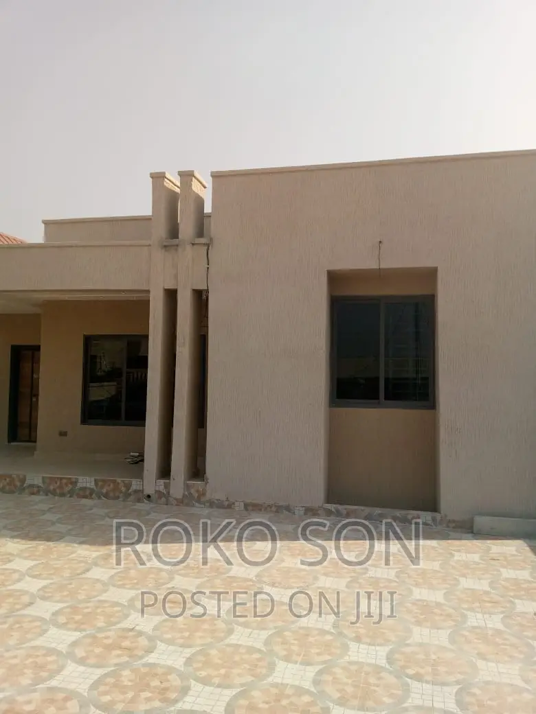 3bdrm House in Dr Roko, Accra Metropolitan for sale