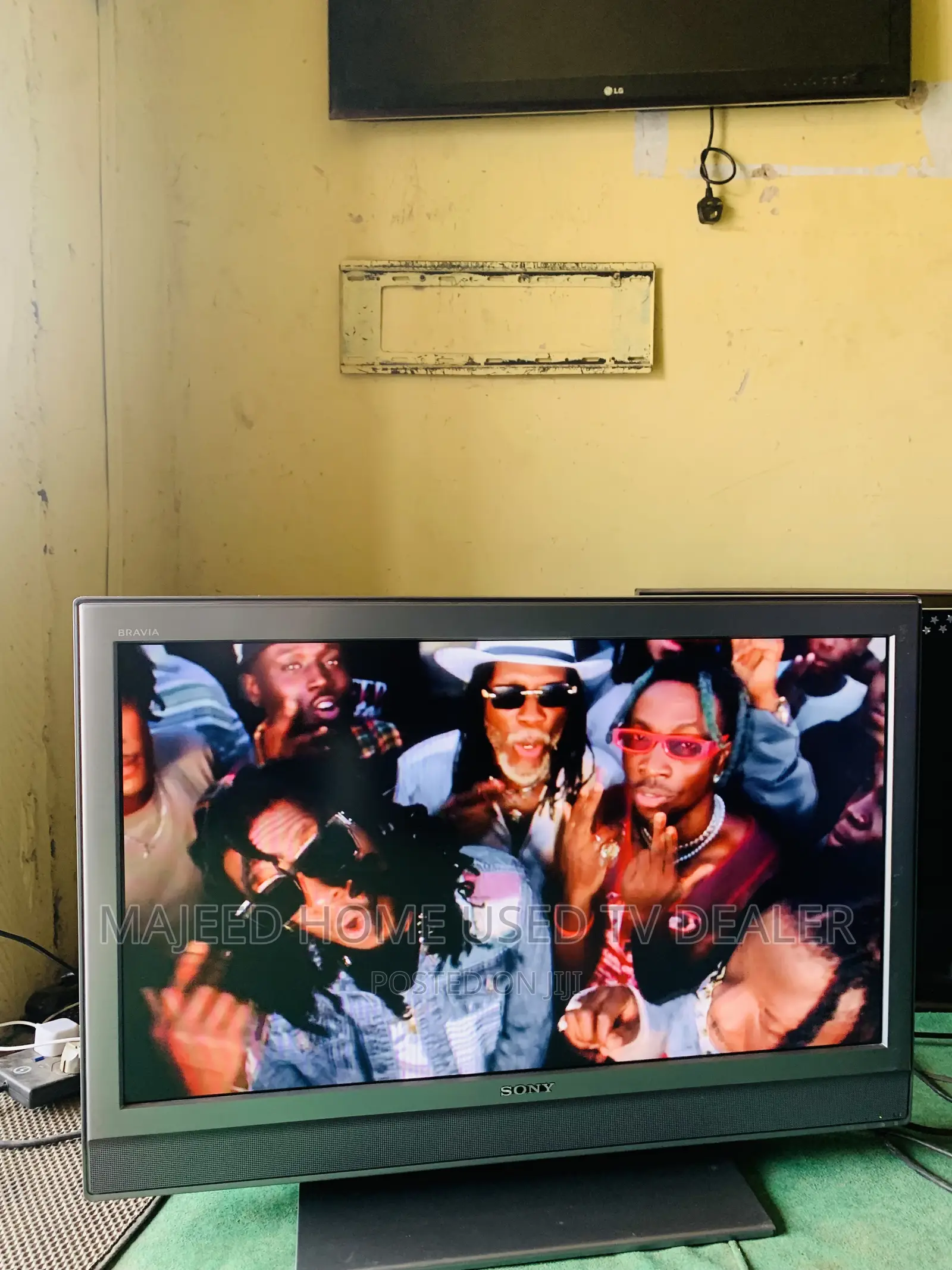 37inches Sony Bravia Tv