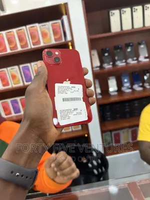New Apple iPhone 13 128 GB Red