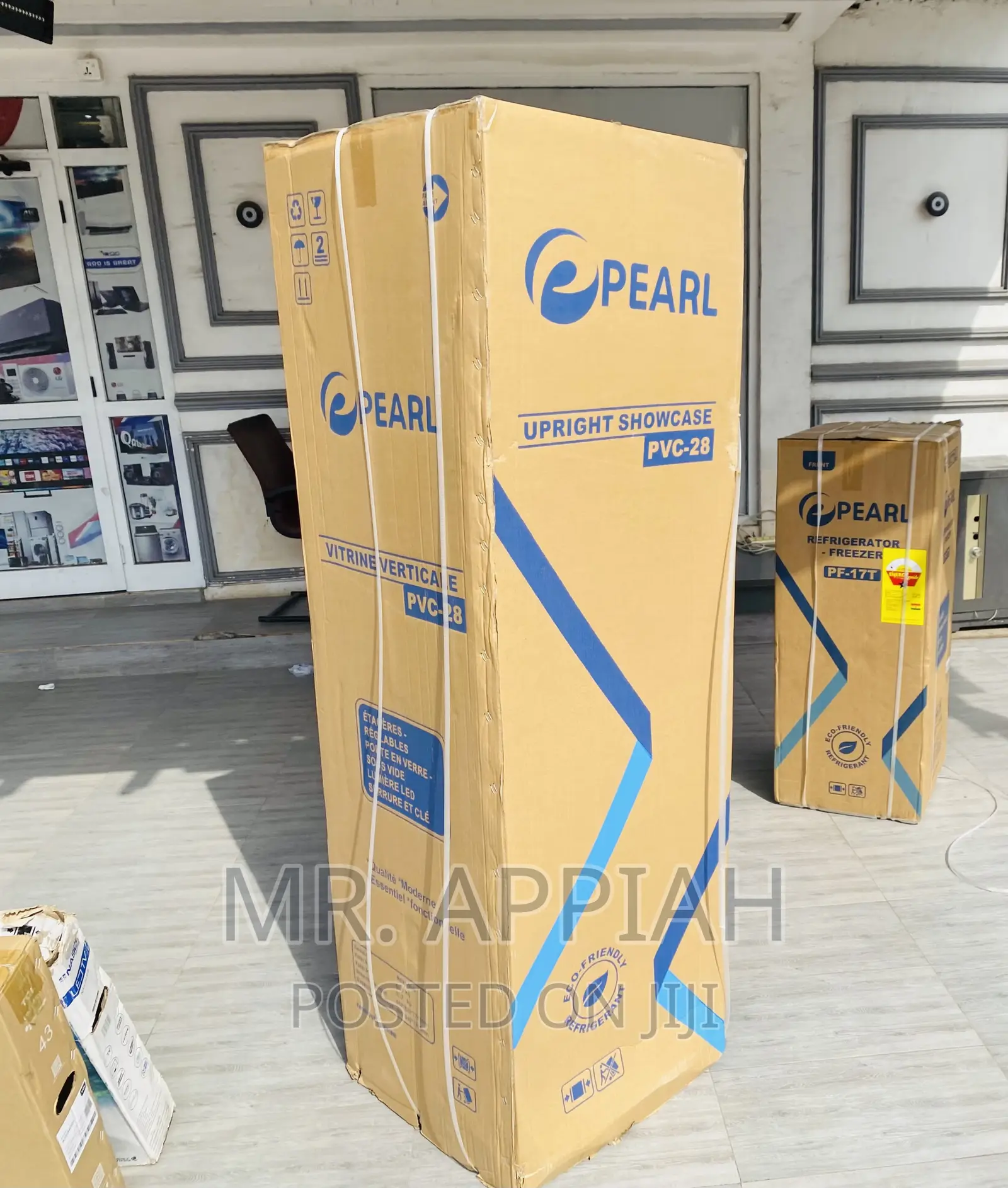 Affordable Pearl PVC-28Single Door Electric Beverage Cooler