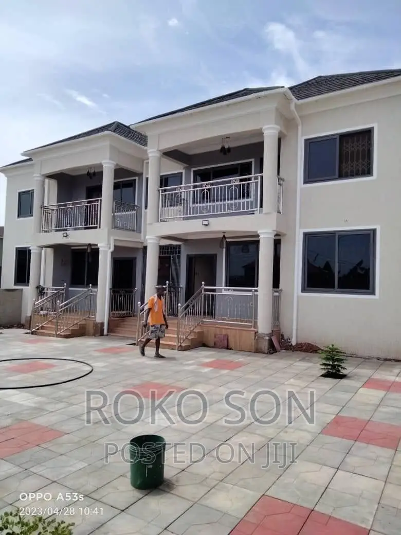 2bdrm Apartment in Dr Roko, Achimota for rent