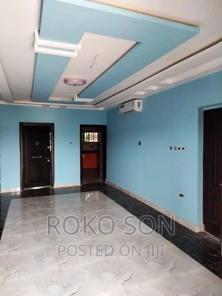 2bdrm Apartment in Dr Roko, Achimota for rent