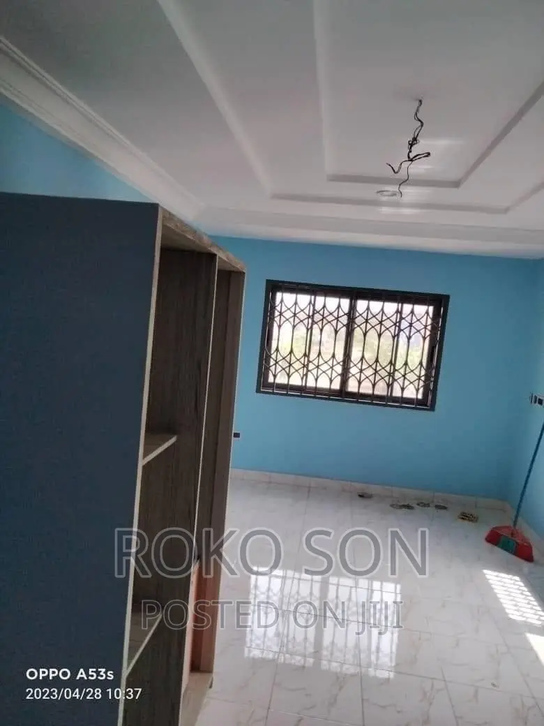 2bdrm Apartment in Dr Roko, Achimota for rent