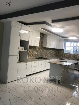 5bdrm Duplex in Dr Roko, Pokuase for sale
