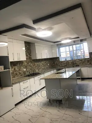 5bdrm Duplex in Dr Roko, Pokuase for sale