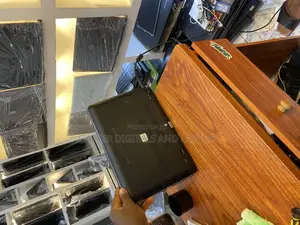 New Laptop HP EliteBook 820 16GB Intel Core I5 SSD 500GB