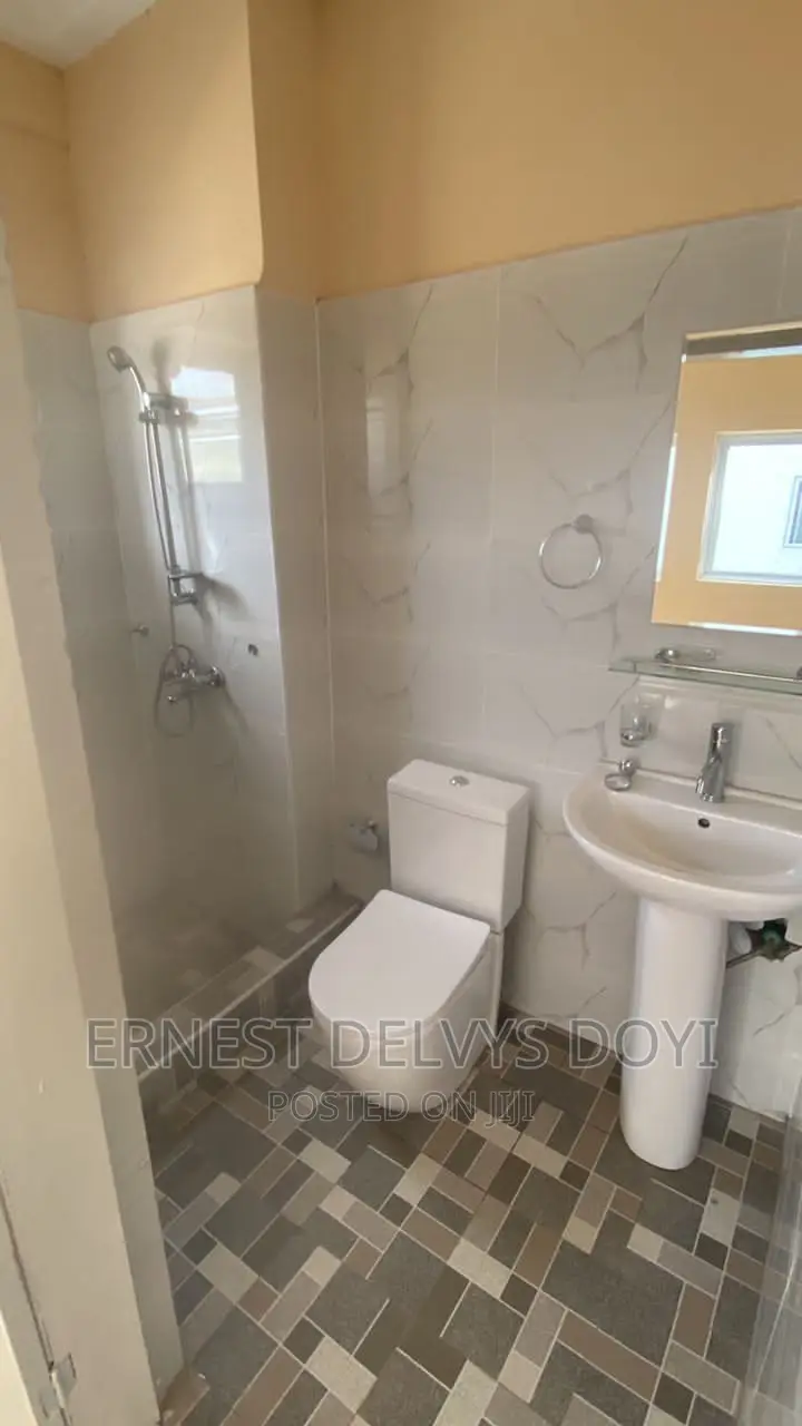 2bdrm Block of Flats in Kwabenya Rehoboth, Dome for sale