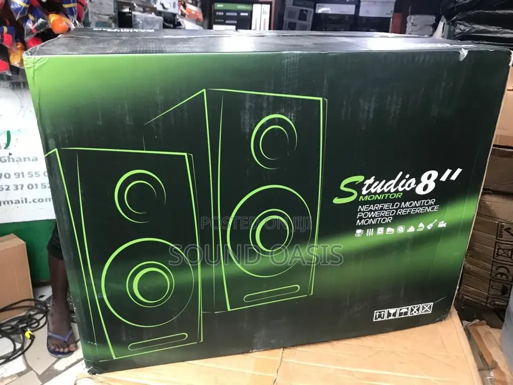 KRK ROKIT 8 M4 8 Inch Powered Studio Monitor