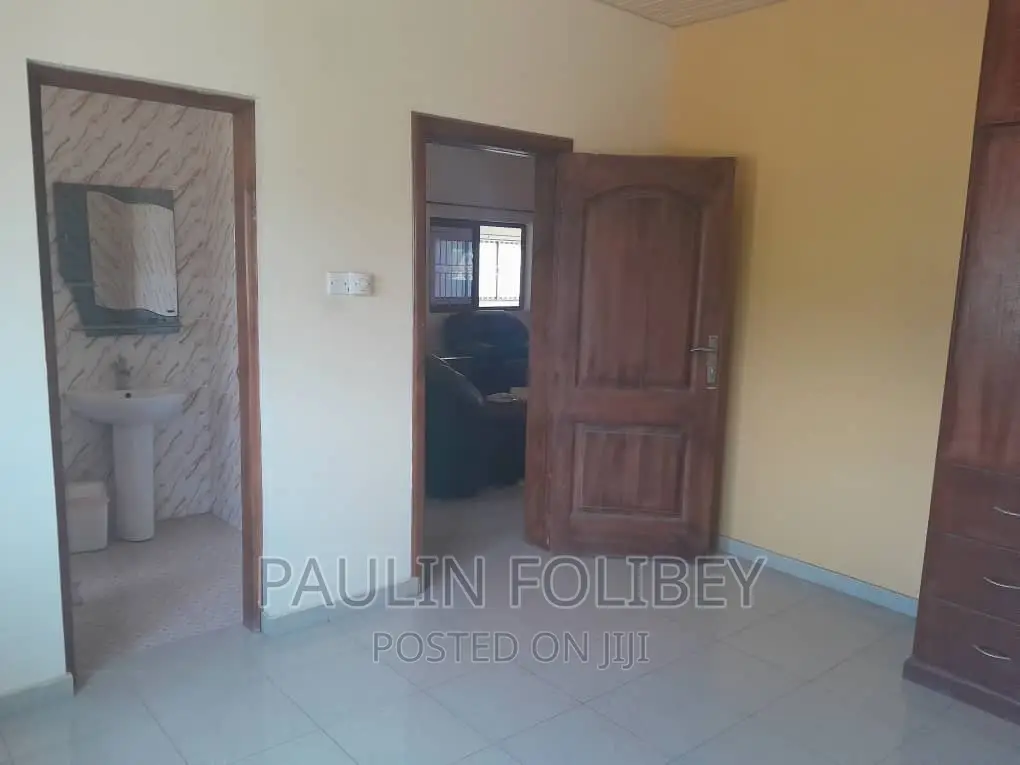 6bdrm House in Dg Properties, NIC for rent