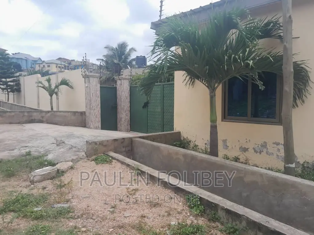 6bdrm House in Dg Properties, NIC for rent