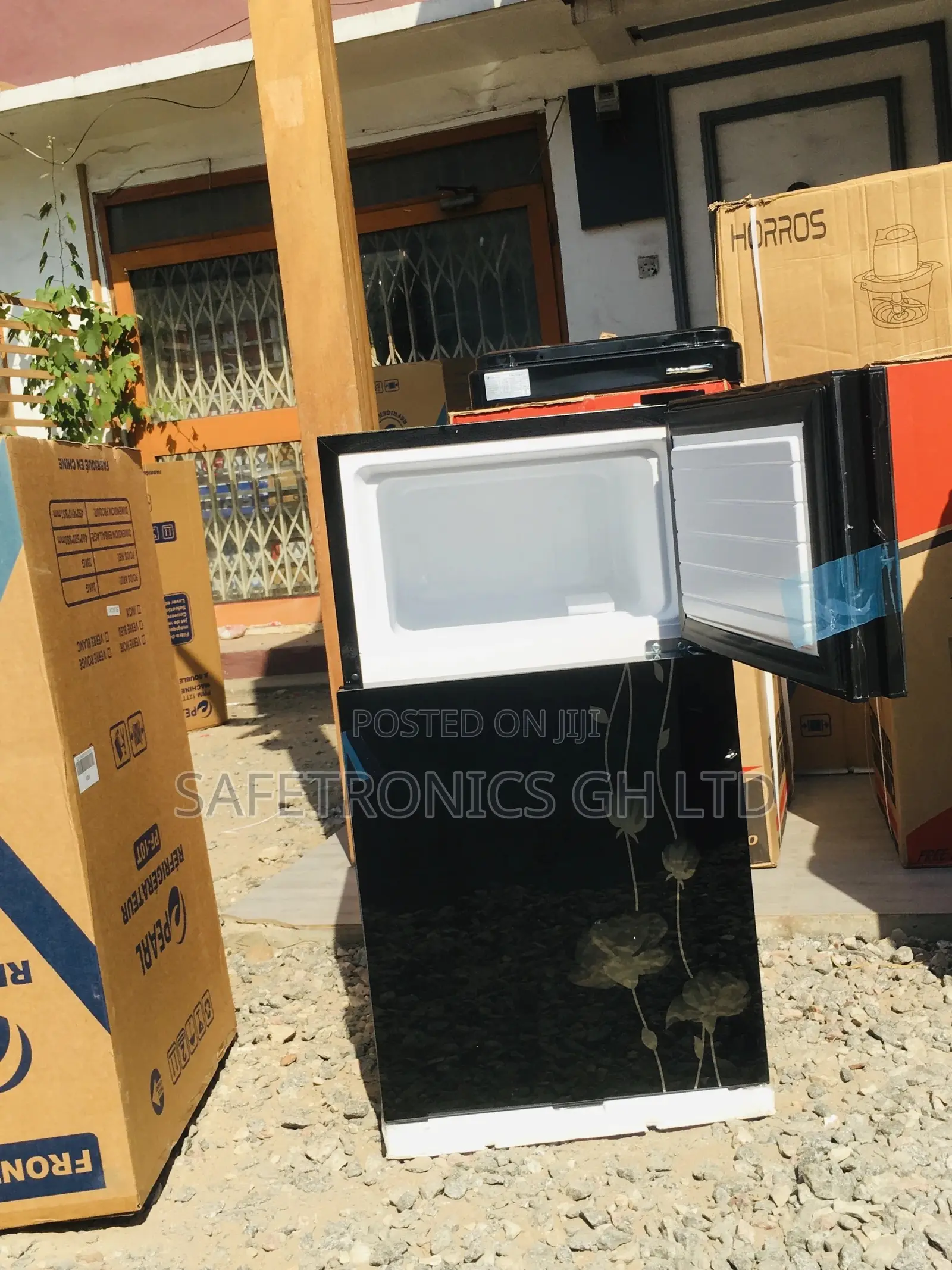 Doubledoor Pearl PF-10T Glass Black Topfreezer Fridge