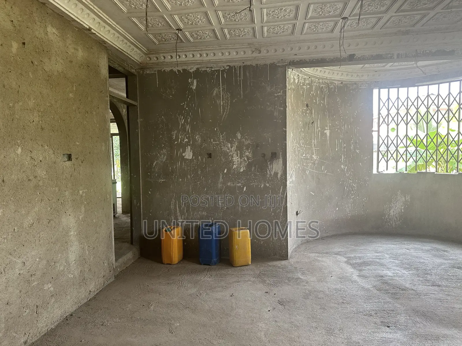 10bdrm House in Dome for sale