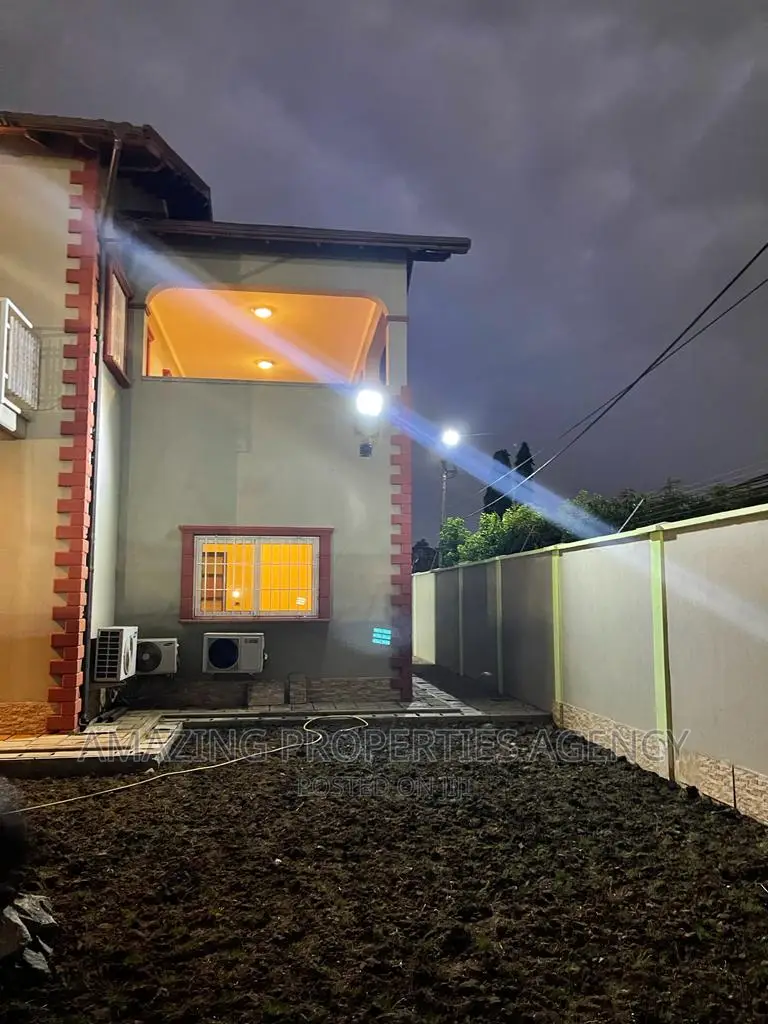 5bdrm House in Tema Metropolitan for rent