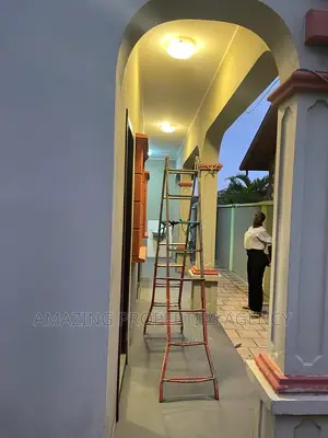 5bdrm House in Tema Metropolitan for rent