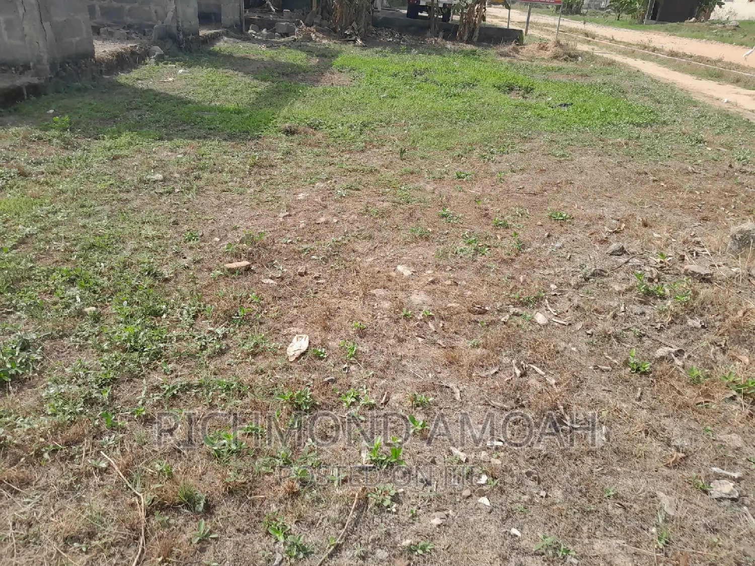 Plot for Sale at BU