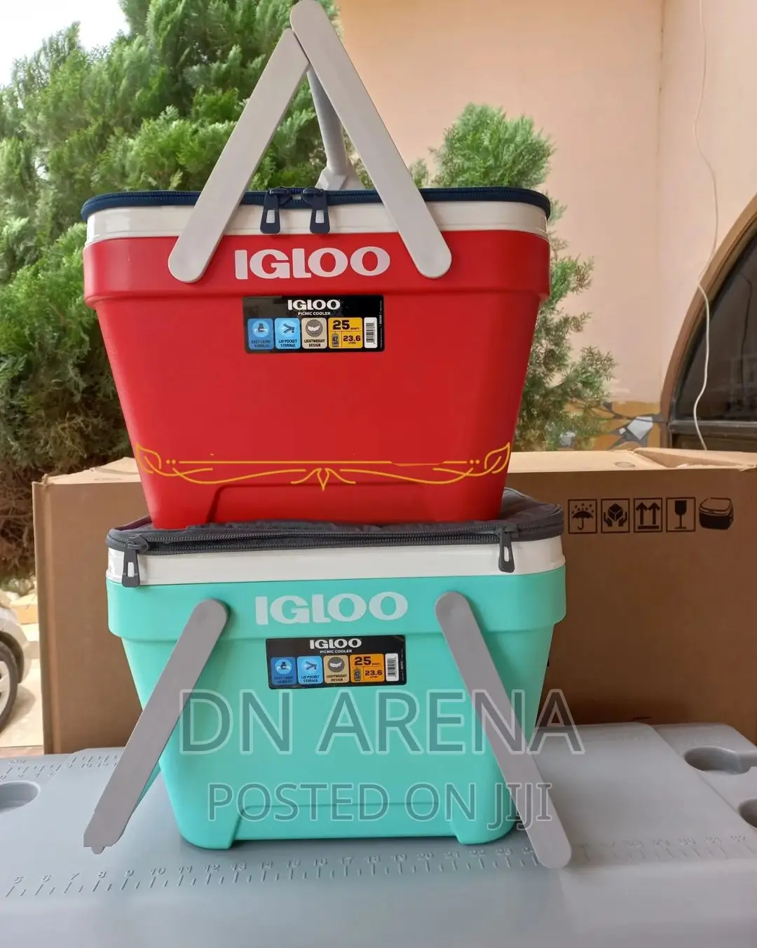 Igloo Retro Picnic 25quart Basket Cooler