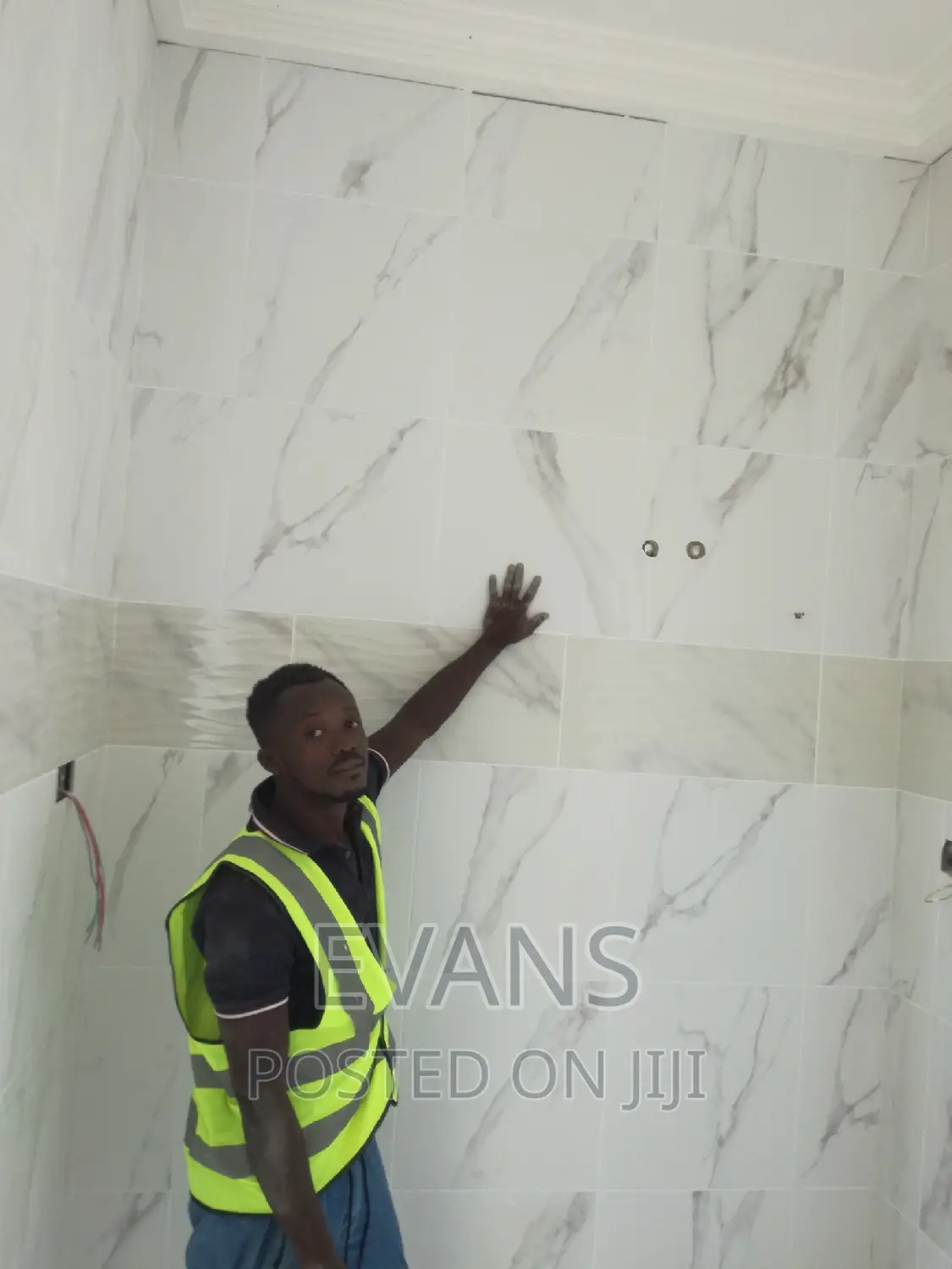 Expert Tiles Man