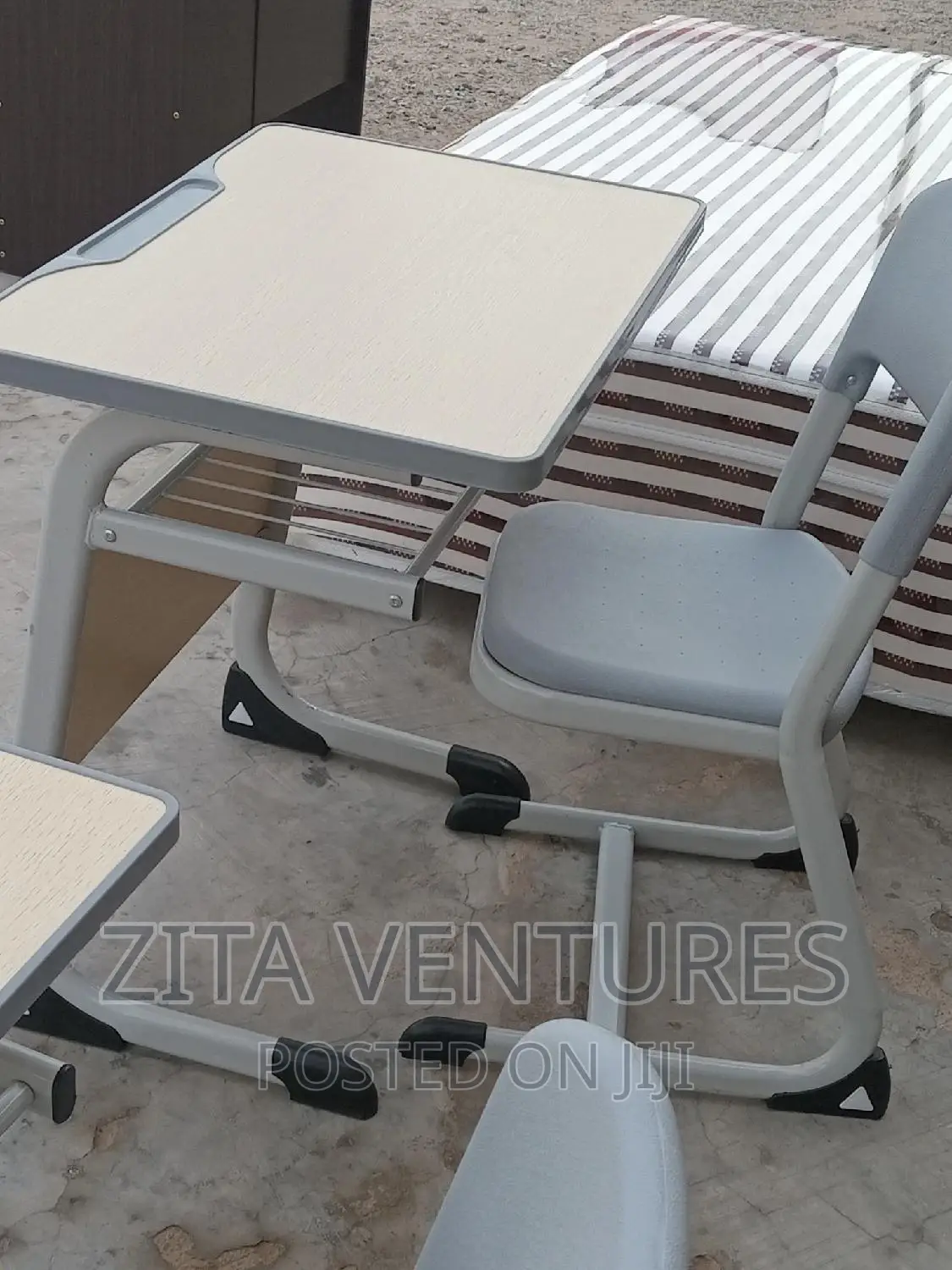 Students Desk