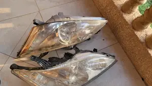Halogen Headlight Set for 2007-2009 Lexus ES350