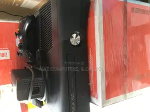 Xbox 360 Slim With 20 Crazy Games